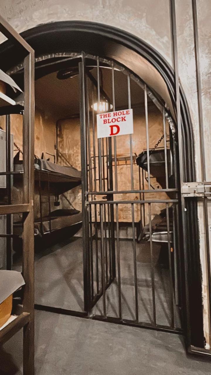 טביליסי Alcatraz Jail-Hostel מראה חיצוני תמונה